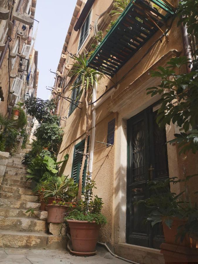 Old Town E